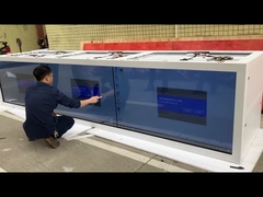 Tampilan Hologram 3D 65 Inci Piramida Hologram Transparan Menampilkan Video Holobox