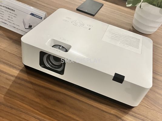 kualitas Proyektor Multimedia Bisnis RS232 Layar 3LCD 3000 Lumen 1024x768 XGA Pabrik