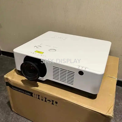 Kualitas 1080P Full HD Portable Projector Outdoor / Home Theater 7000 Lumen Laser Projector Pabrik