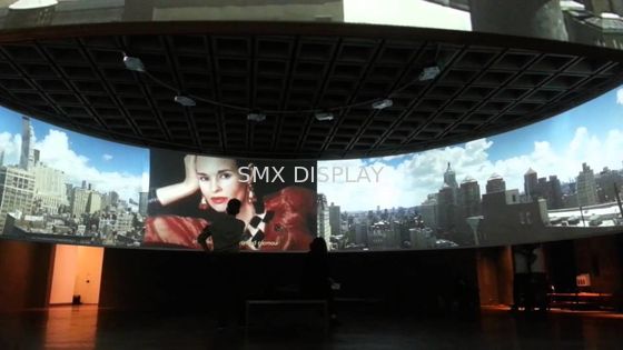 kualitas Besar Tripod Bermotor Curved Proyeksi Home Screen Film Theater Proyektor Pabrik