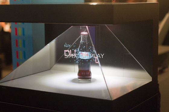 22 Inci Piramid 3D Hologram Projector Case Cabinet 270 Degree Holographic Display 3D Hologram Box